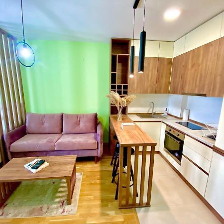 Urban Garden Apartment 스코페 외부 사진