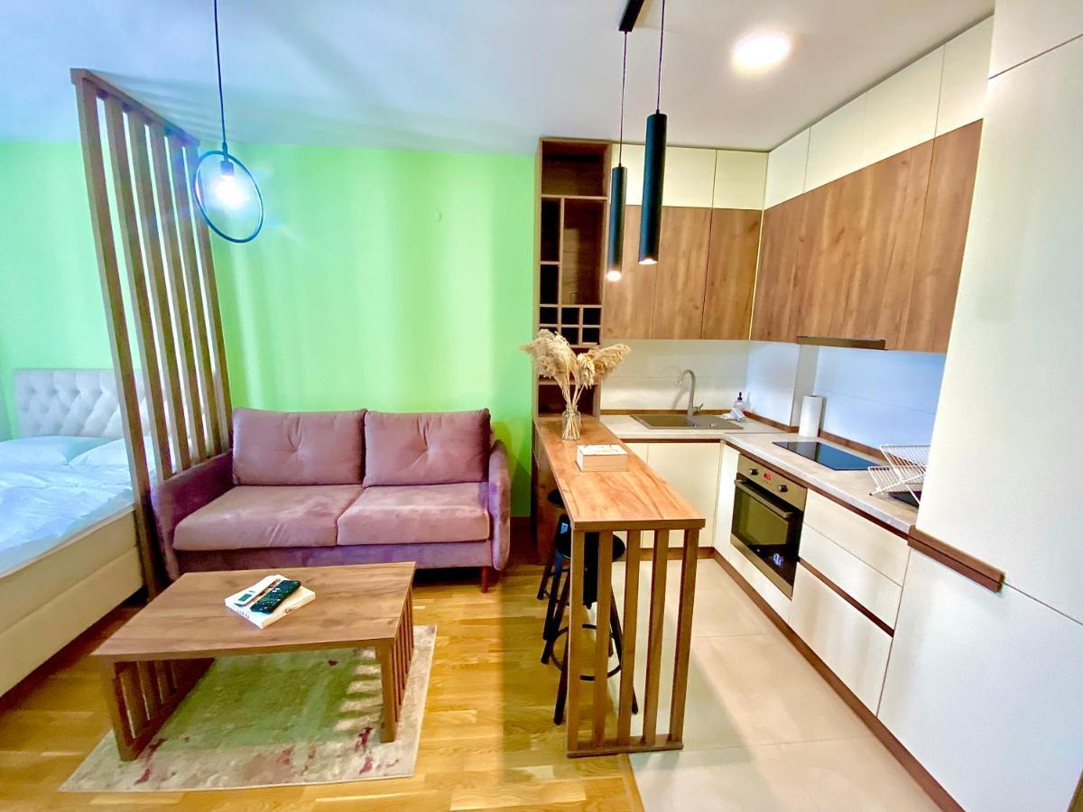 Urban Garden Apartment 스코페 외부 사진